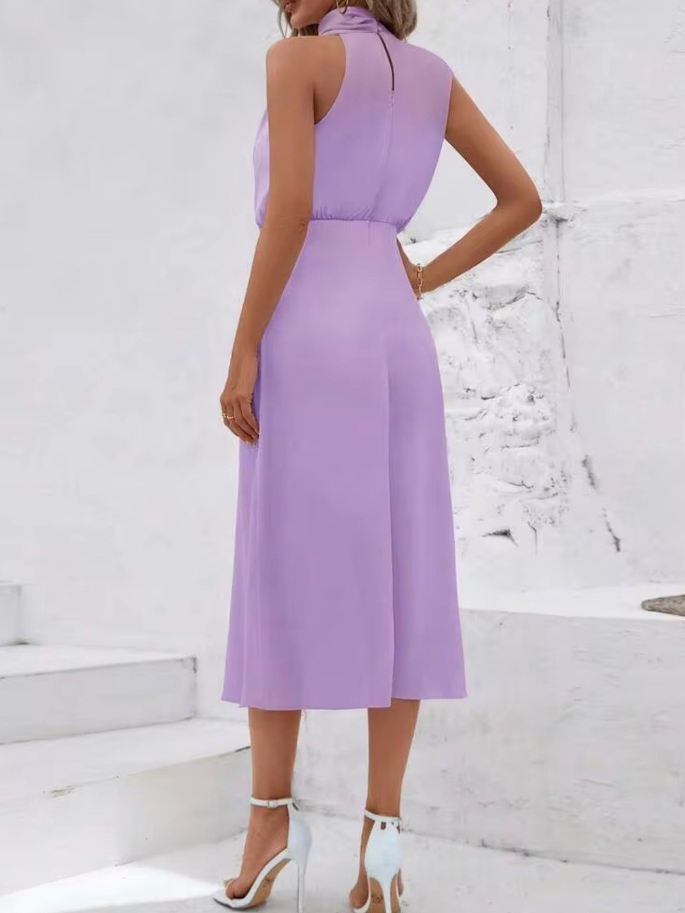 Elegant Lilac Halter Midi Dress - Picture 2 of 3